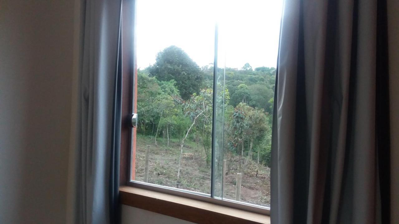 Serra Da Neblina * Lavras Novas